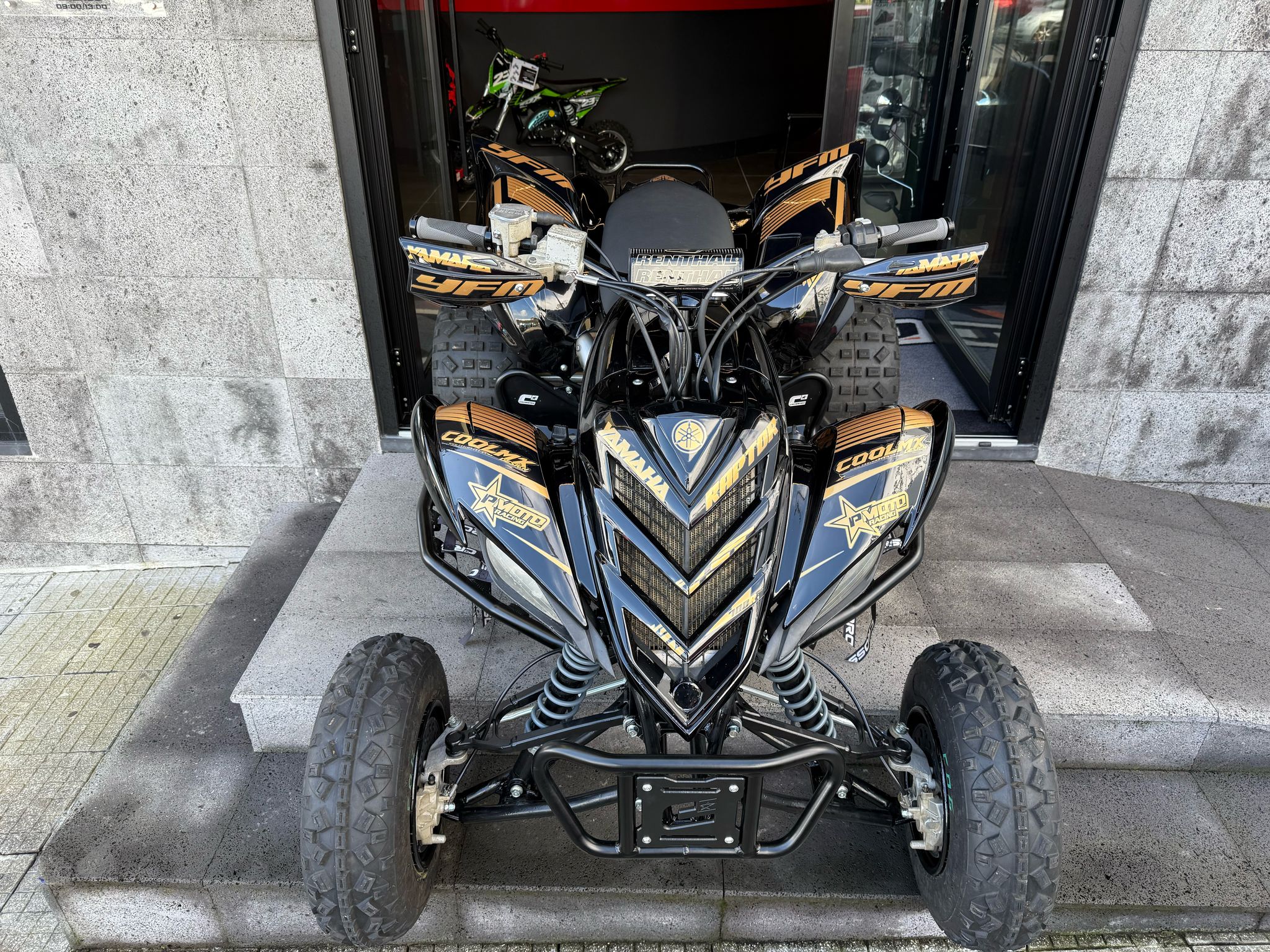 YAMAHA YFM700  1